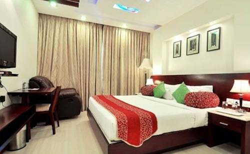 Фото Hotel Abhimaani Vasathi