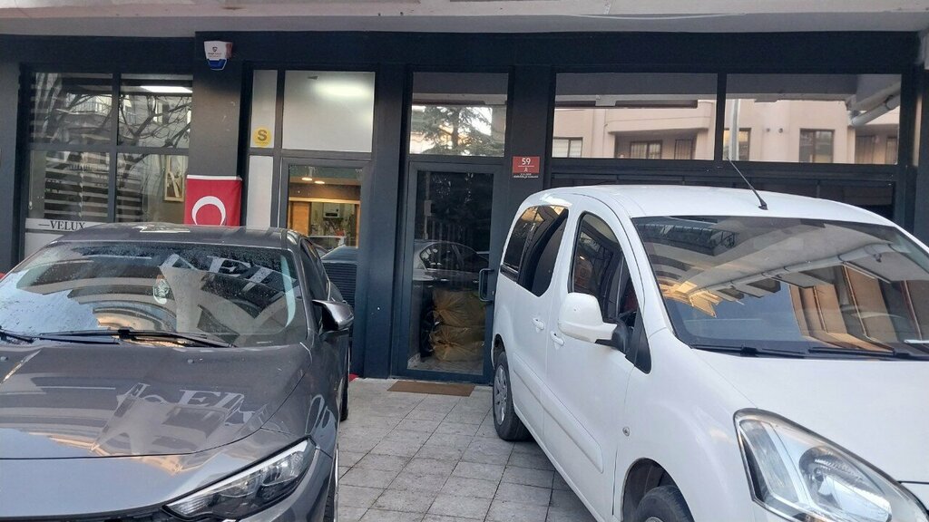 Car dealership Velux, Ankara, photo