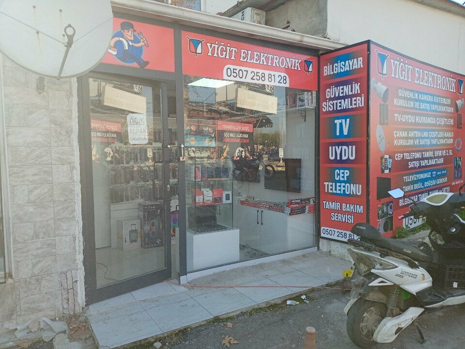 Electronic devices and components Yigit Electronics, Antalya, photo