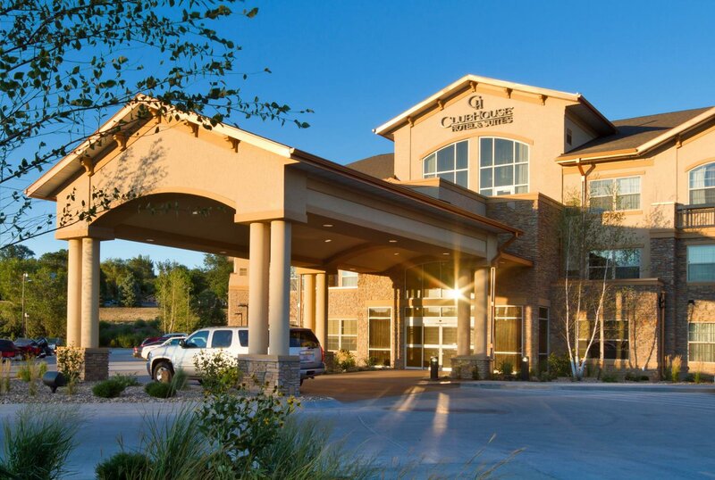 Гостиница Clubhouse Hotel & Suites Pierre