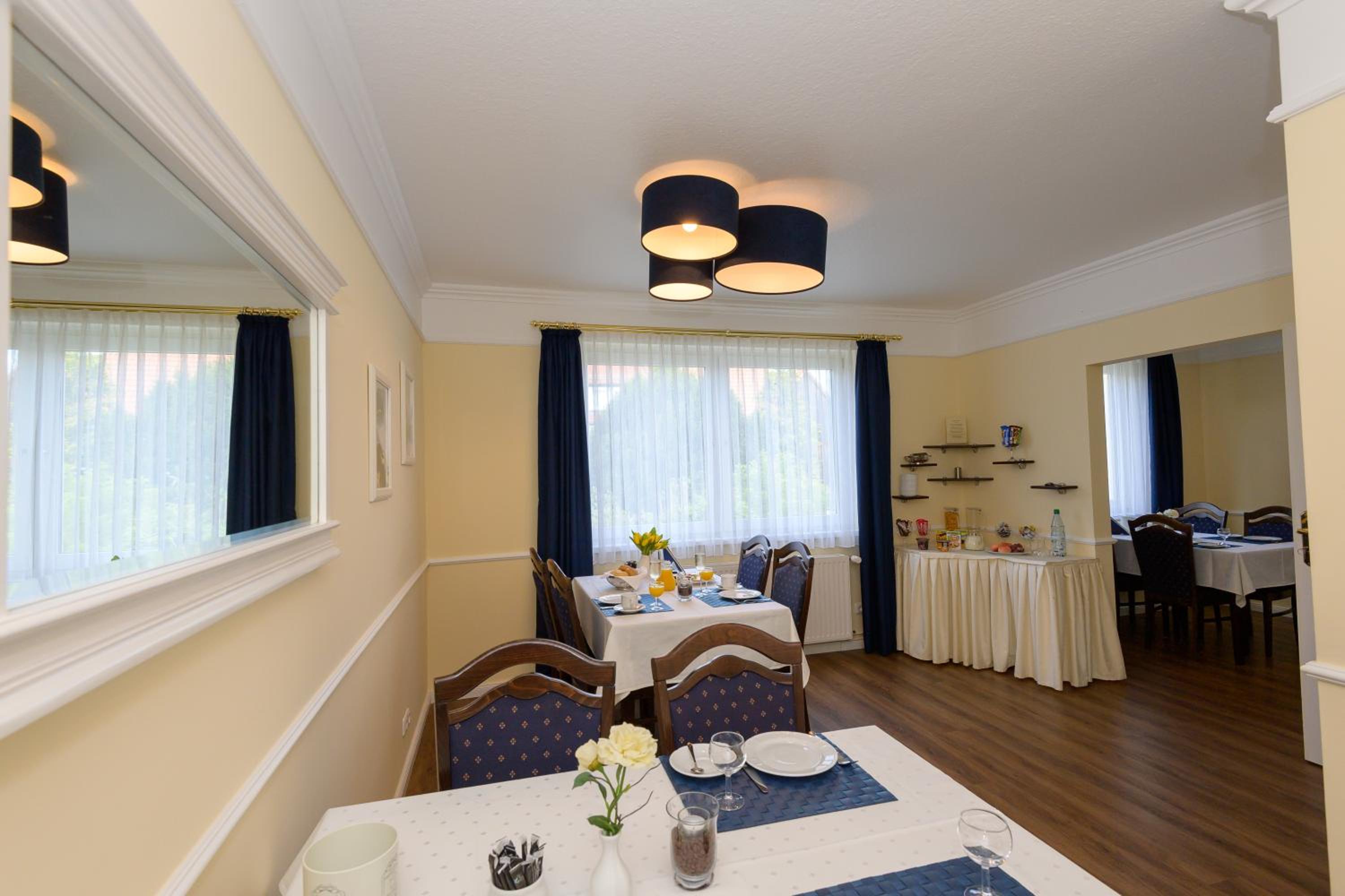 Фото Bremer Apartmenthotel