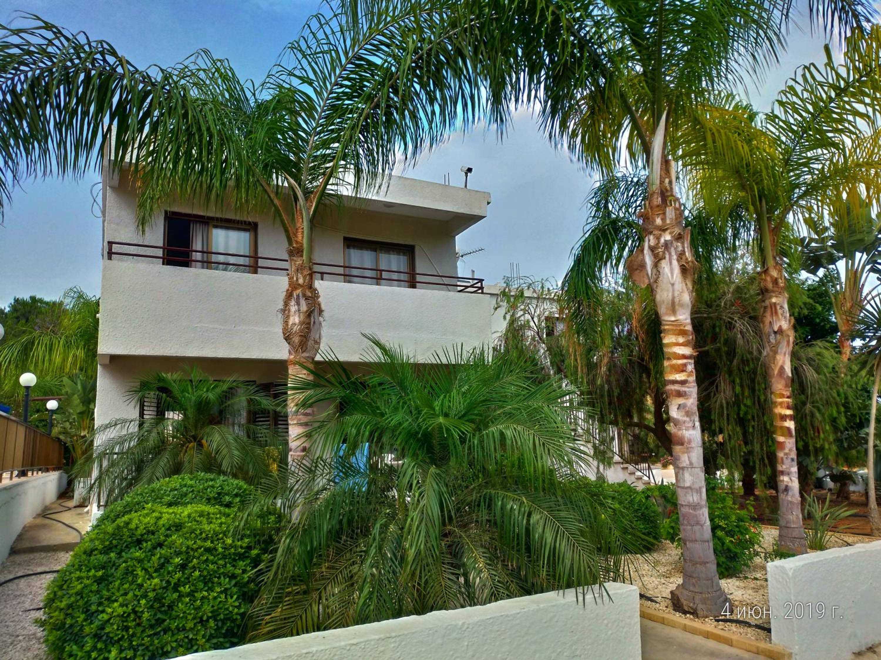 Фото Maricosta Hotel Apartments