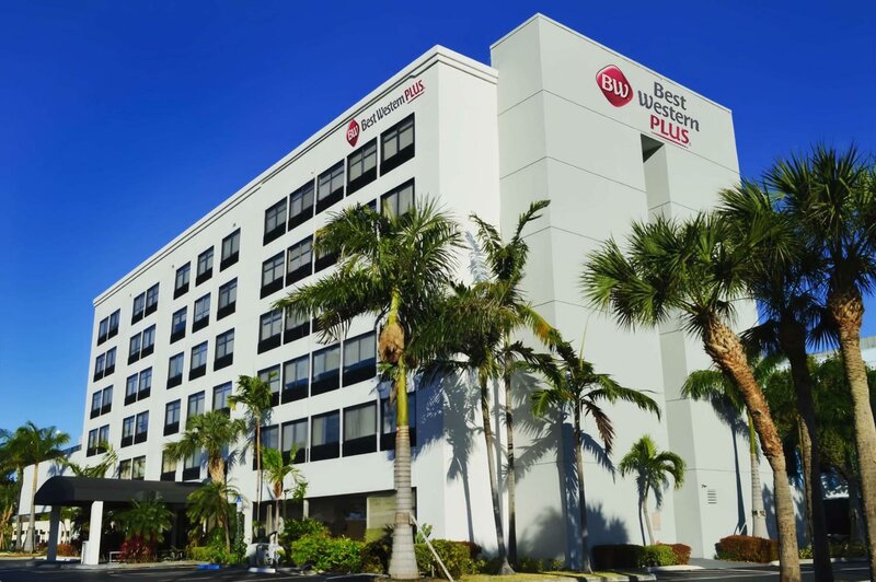 Гостиница Best Western Plus Ft Lauderdale Hollywood Airport Hotel в Голливуде
