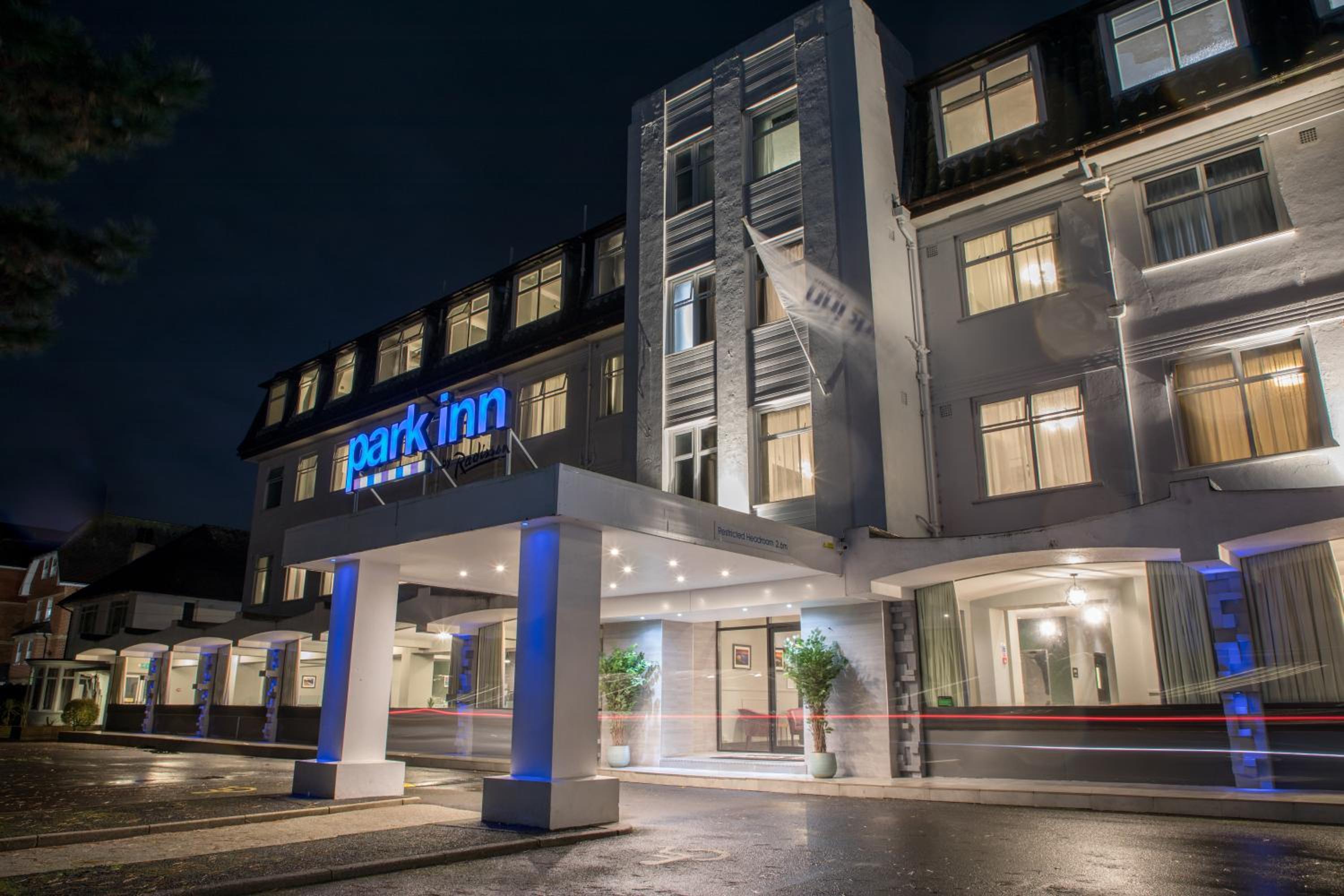 Фото Park Inn by Radisson Bournemouth