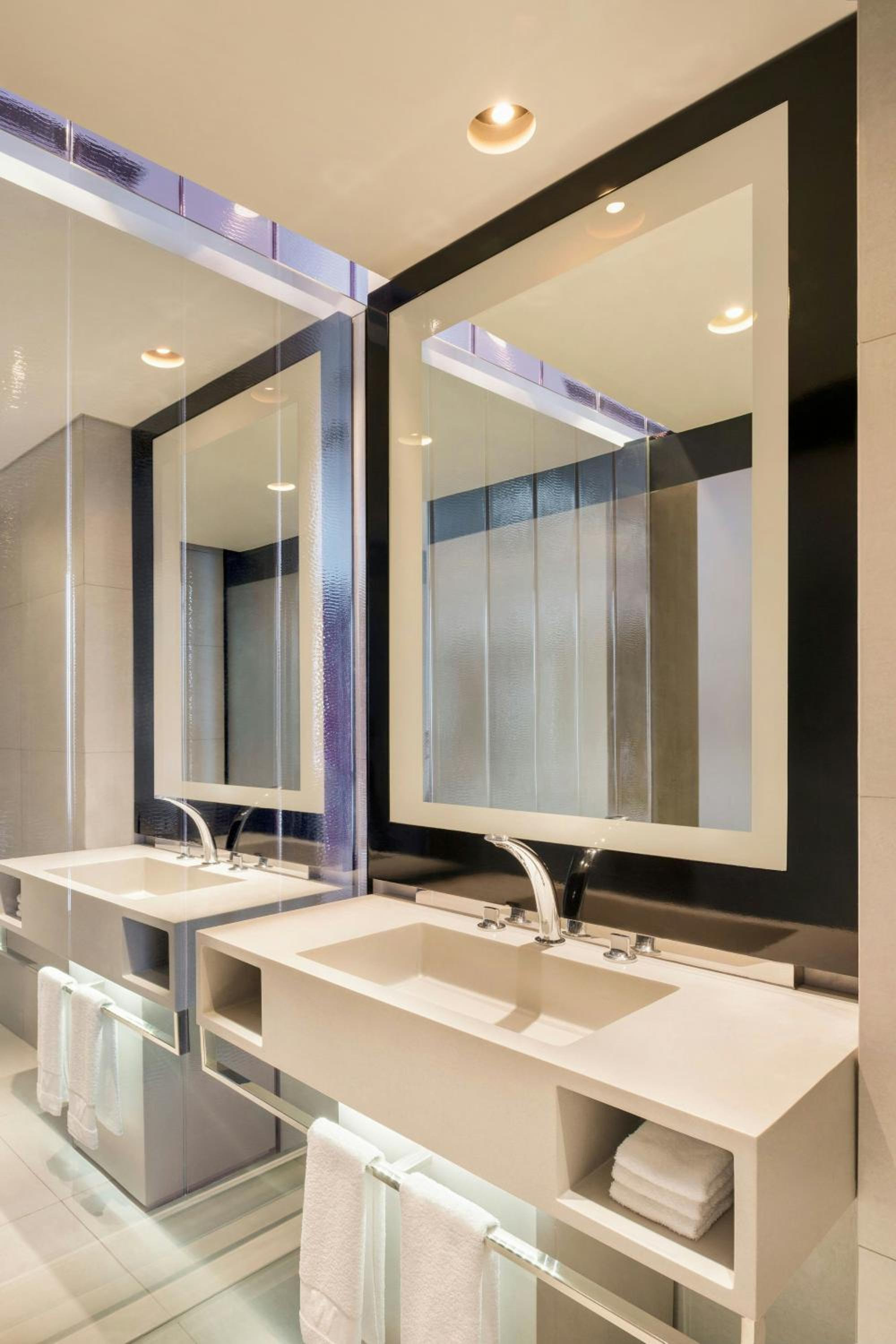 Фото W Bangkok Hotel