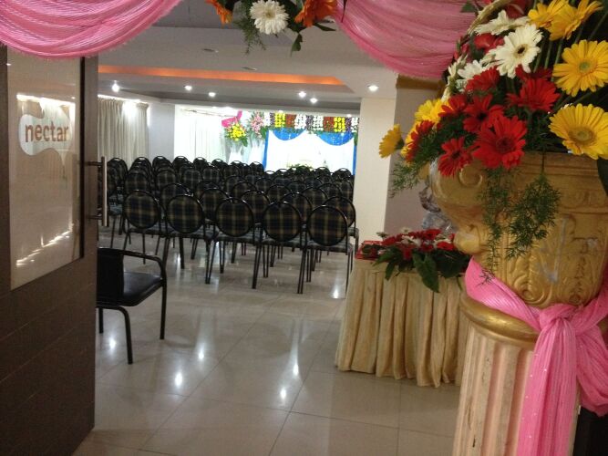 Фото Hotel Grand Bee