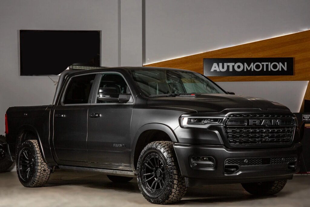 Car dealership Pickup Offroad Center, Moscow, photo