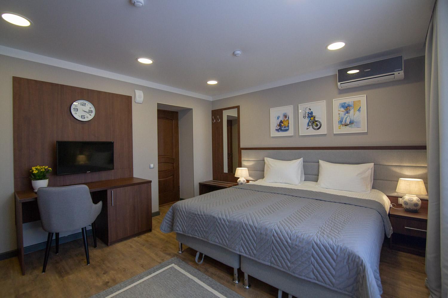 Фото Ле Мон