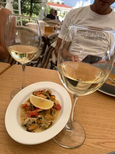 Sky Lounge (посёлок Семидворье, Можжевеловый переулок, 11А) ، مقهى