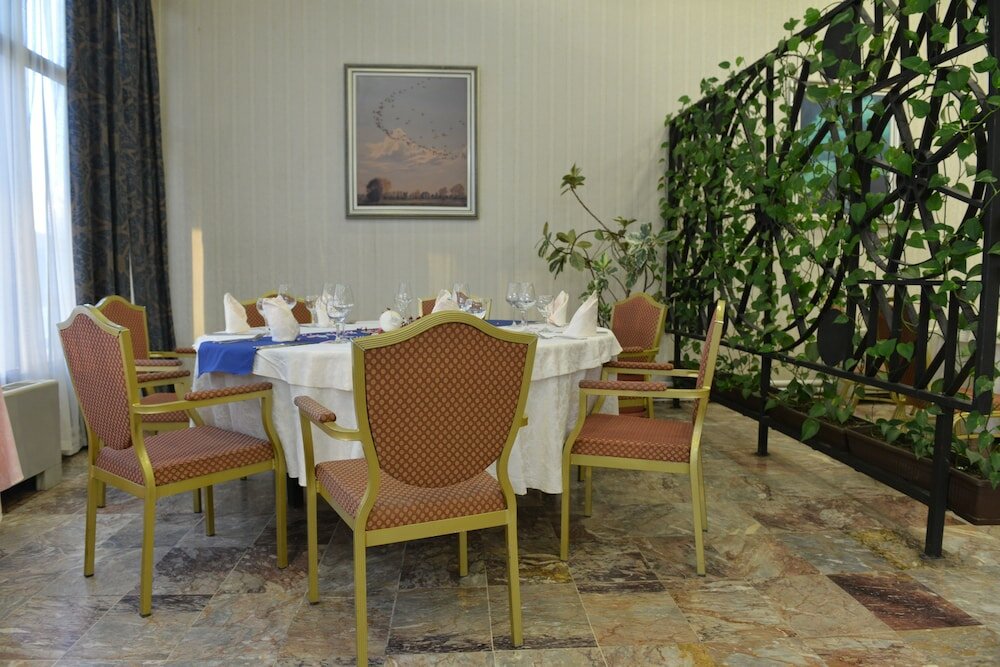 Фото Hotel Bellevue