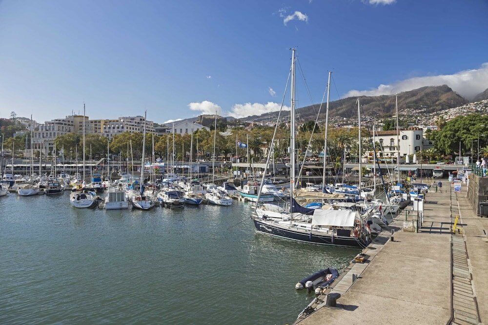 Фото Elias Garcia II by An Island Apart