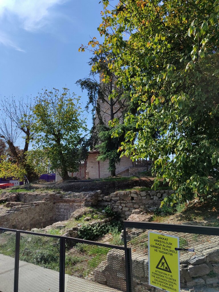 ATM Ing ATM, Istanbul, photo