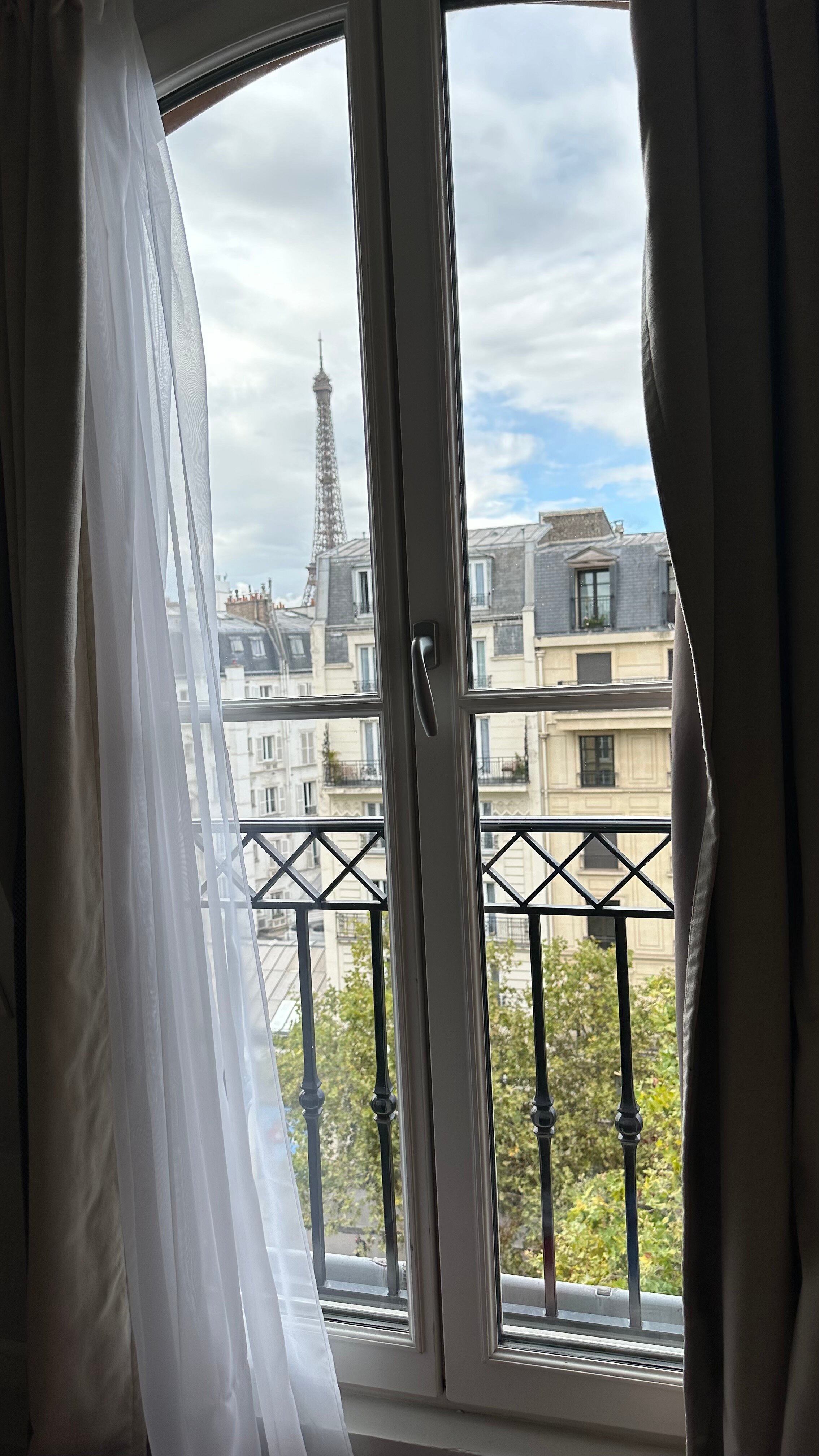 Фото Hôtel Le Walt Paris