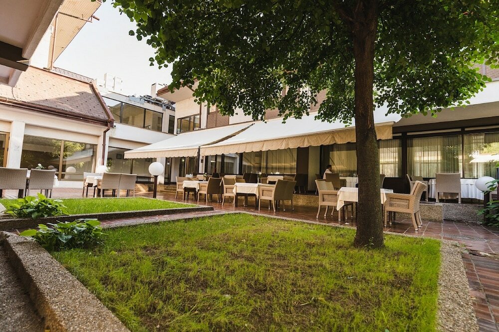 Фото Hotel M Белград