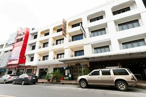 Гостиница Oyo 1118 KLBoutique Hotel
