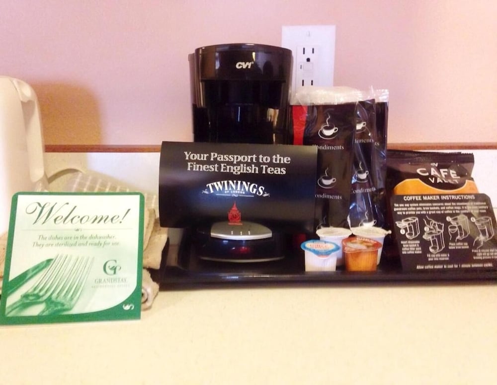 Фото Grandstay Residential Suites Hotel - Sheboygan