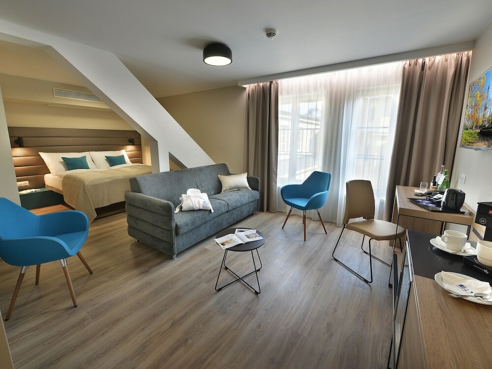 Фото EA Hotel New Town