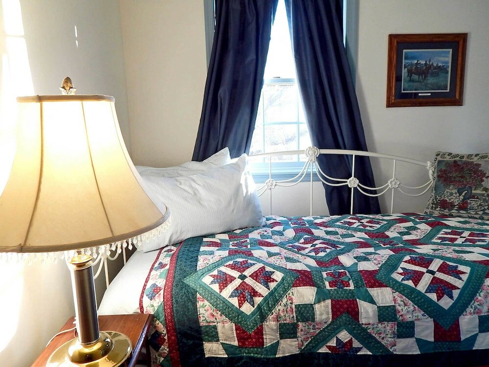 Фото Battlefield Bed & Breakfast Inn