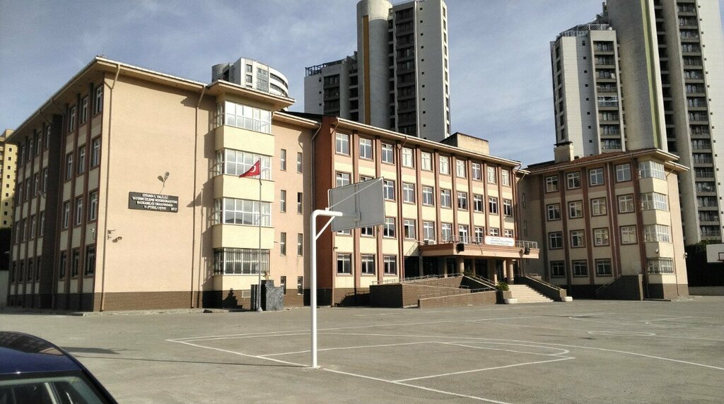 Lyceum Jewelry Technology Vocational and Technical Anatolian High School, Istanbul, photo