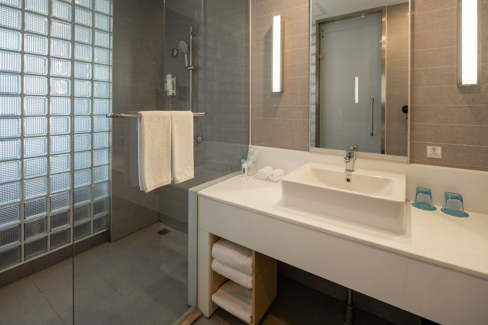 Фото Holiday Inn Express Luoyang City Center