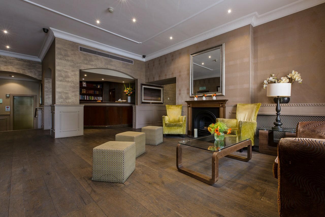 Фото Phoenix Hotel