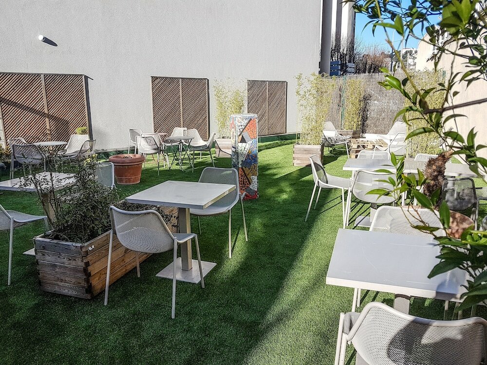 Фото Esatitude Hôtel