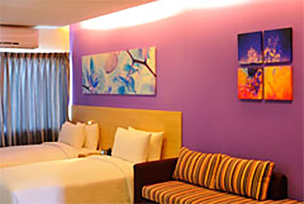 Фото R-Con @ Siam Hotel