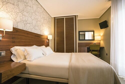 Гостиница Hotel Pirámide