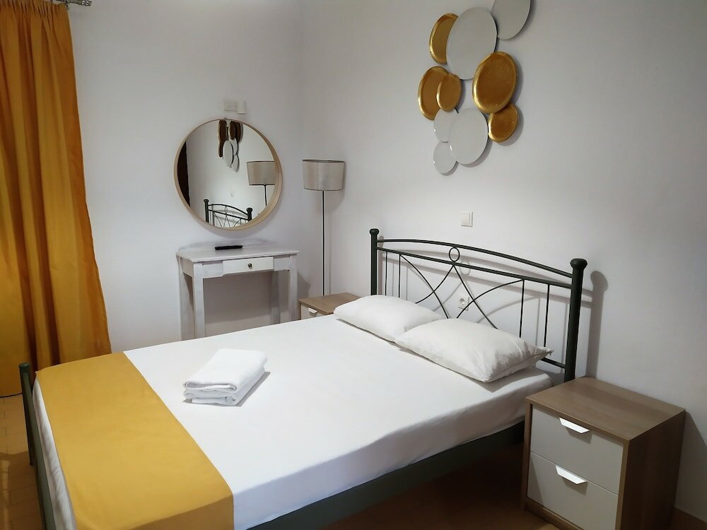 Фото Aronis Apartments