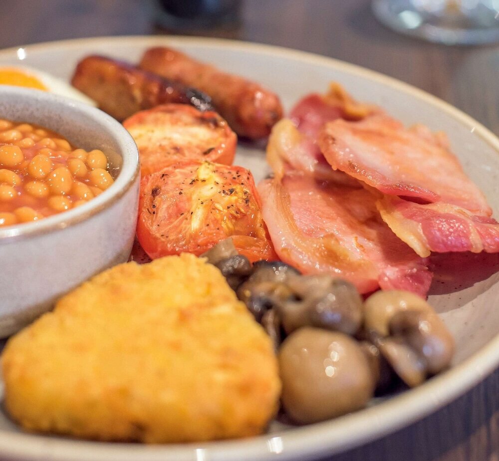 Фото Mercure Cardiff North Hotel