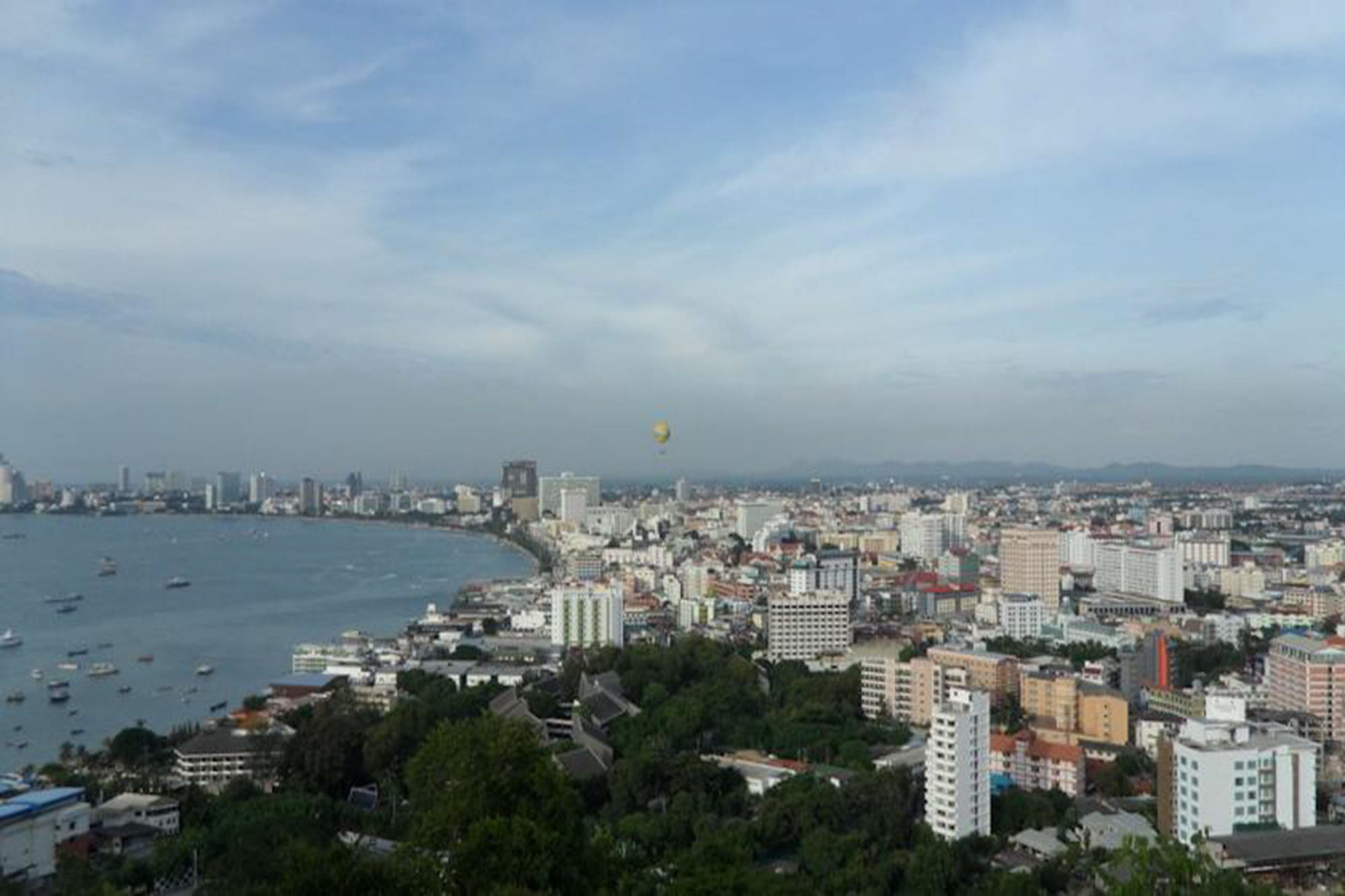 Фото The Monaco Residence Pattaya