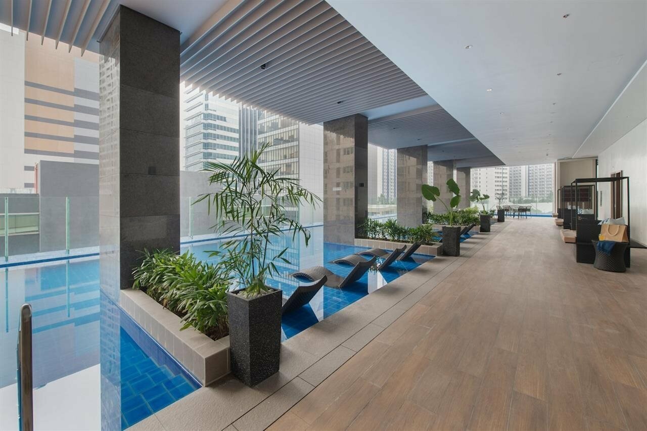 Фото Somerset Central Salcedo Makati