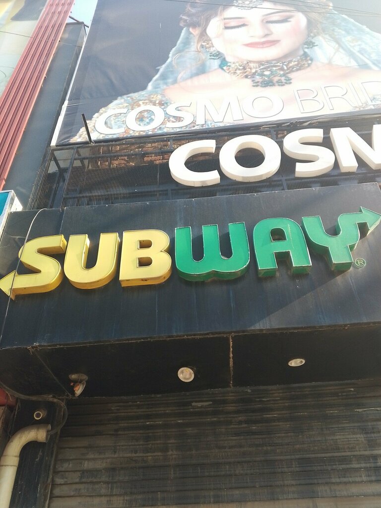 Restaurant Subway Allama Iqbal Town Lahore, Lahore, photo