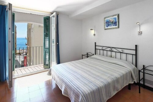 Гостиница Hotel Caleta в Льорет-де-Маре