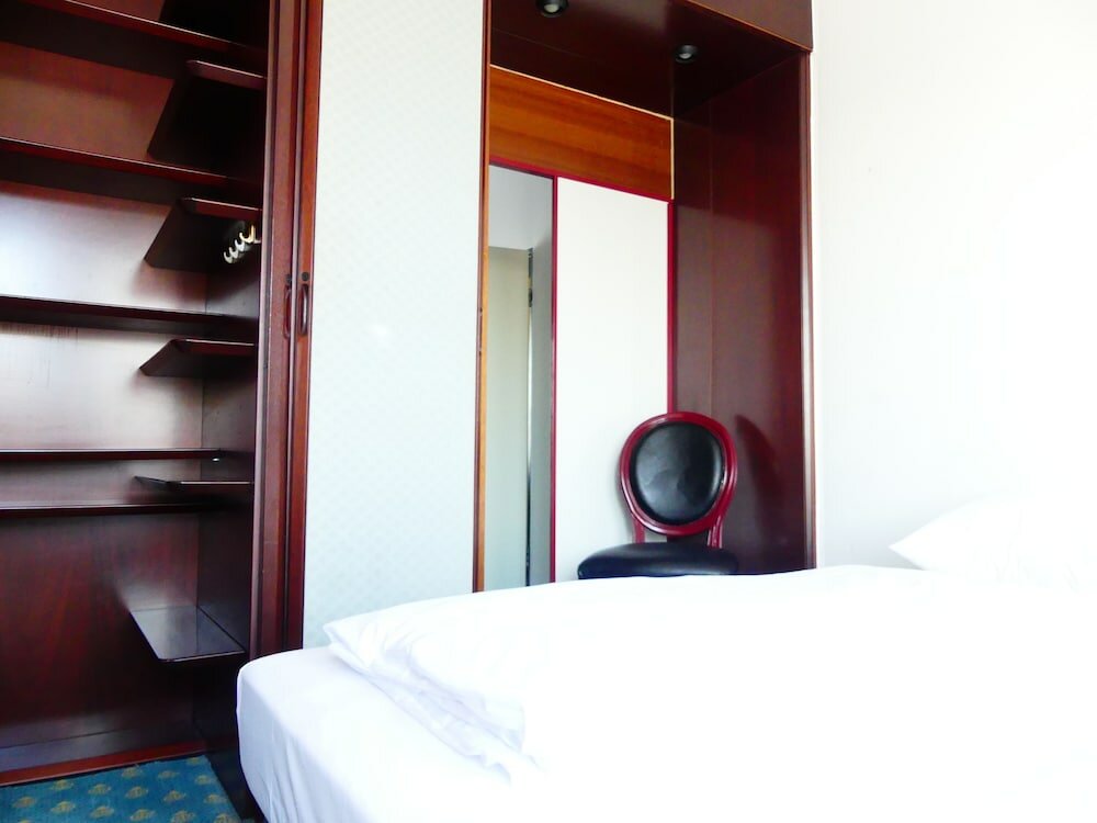 Фото Hotel Königshof The Arthouse