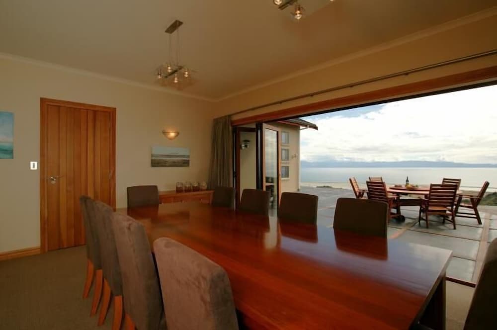 Фото Parautane Lodge