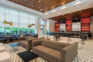 Гостиница SpringHill Suites by Marriott Charlotte Uptown