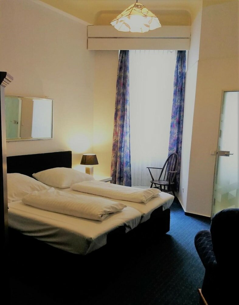 Фото Wasserturm Hotel