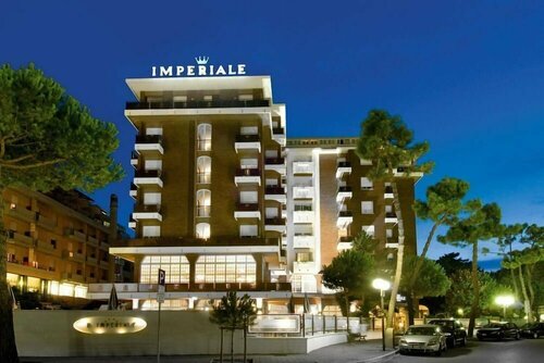 Внешний вид отеля Hotel Imperiale в Червии, фото 1