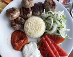 Deniz Edirne Tava Liver Chopped Meat Hamburger Restaurant (Edirne, Keşan, Efes Blv., 42A) ، مطعم