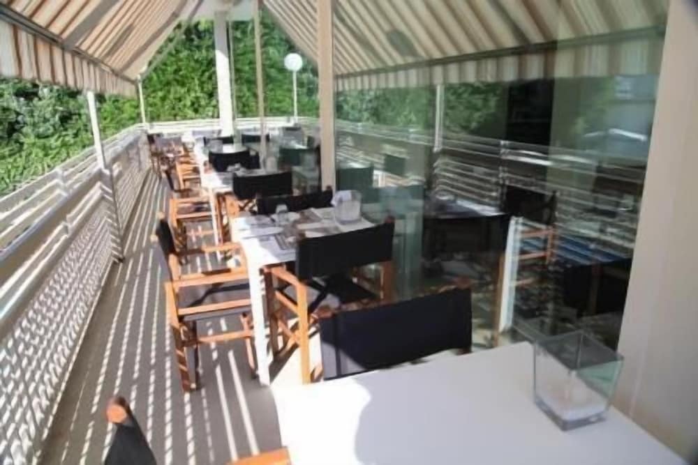 Фото Mona Lisa Hotel