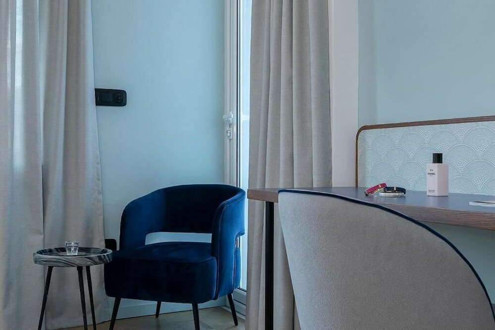 Фото Acro Urban Suites