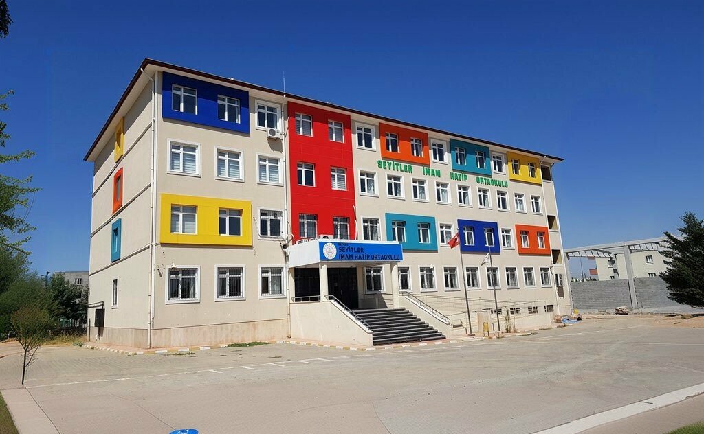 School Seyitler Neighborhood Imam Hatip Middle School, Batman, photo