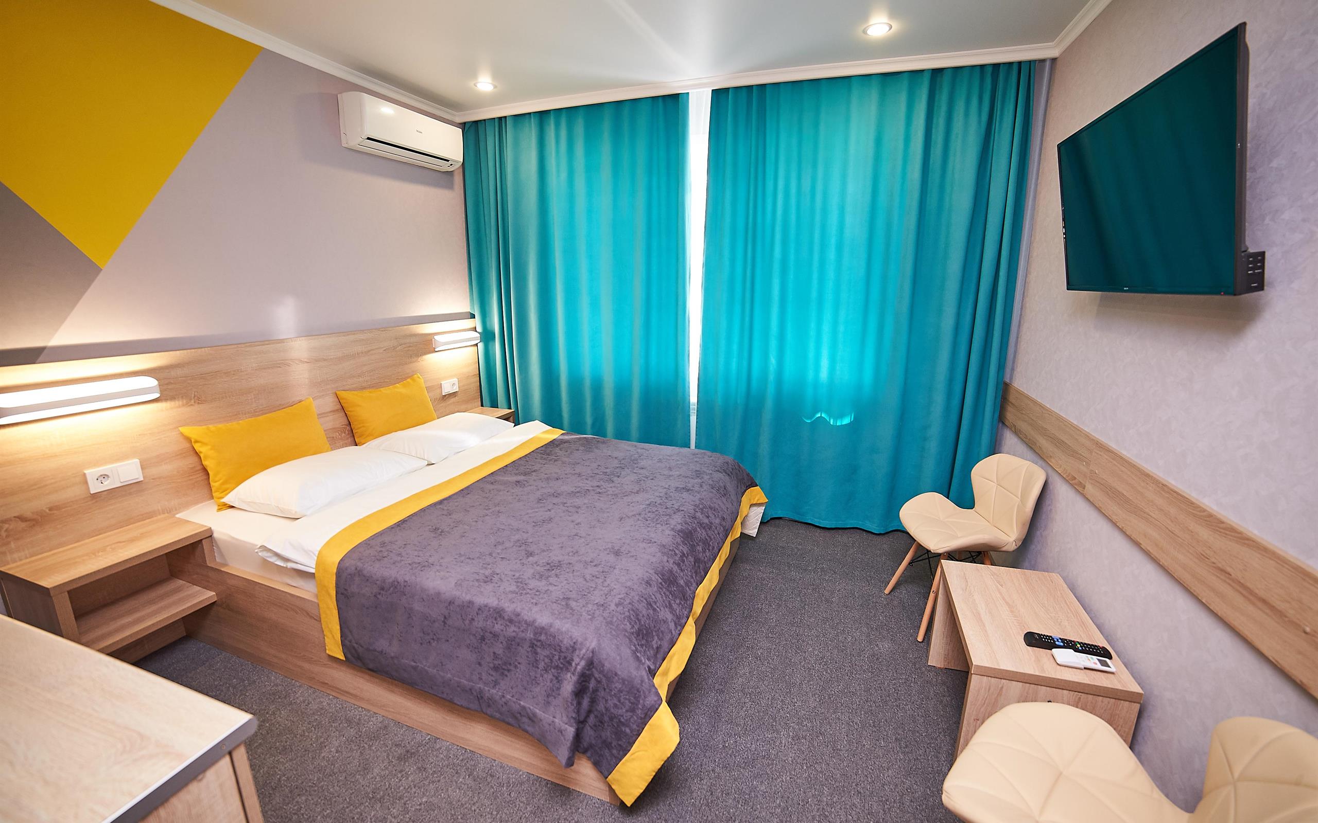 Фото отеля 2