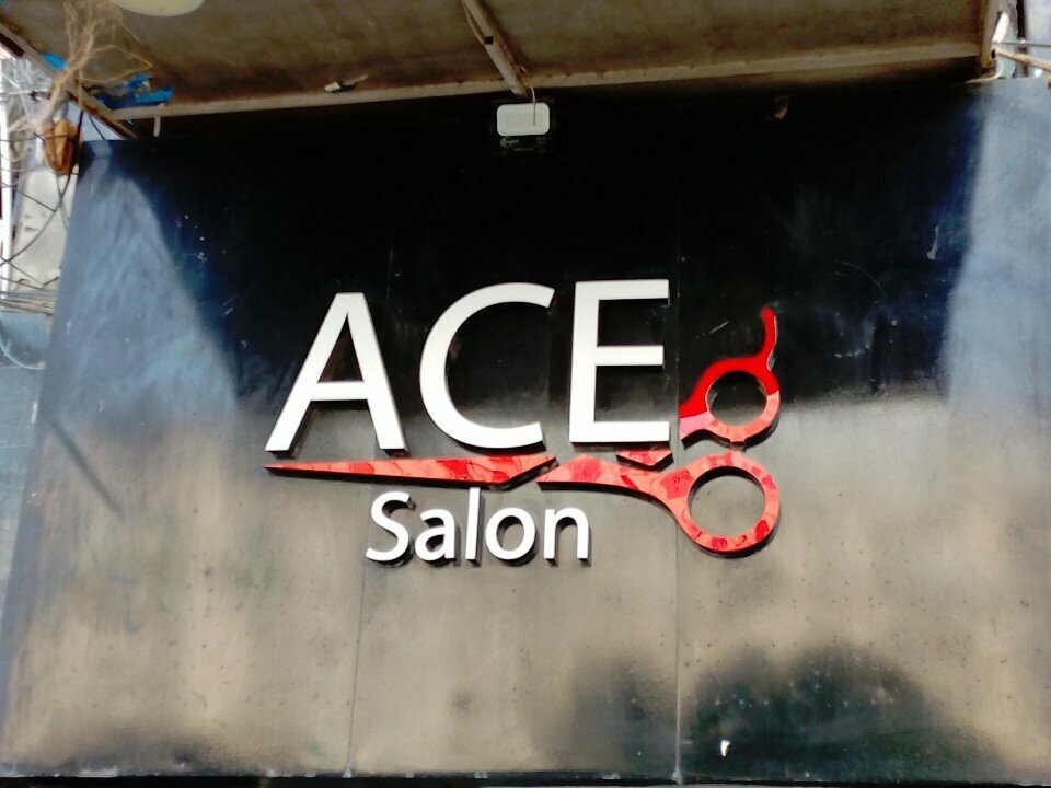 Hairdresser Ace, Karachi, photo