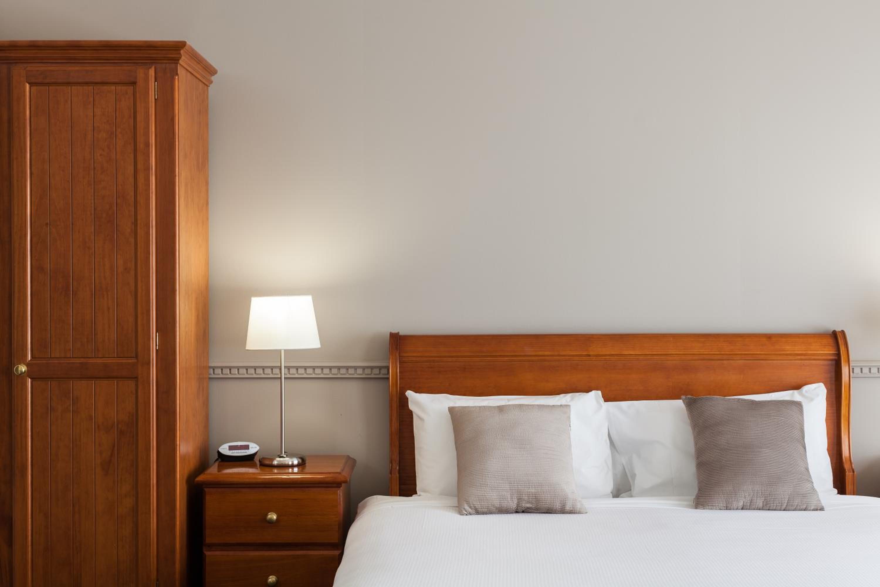 Фото Majestic Tynte Street Hotel