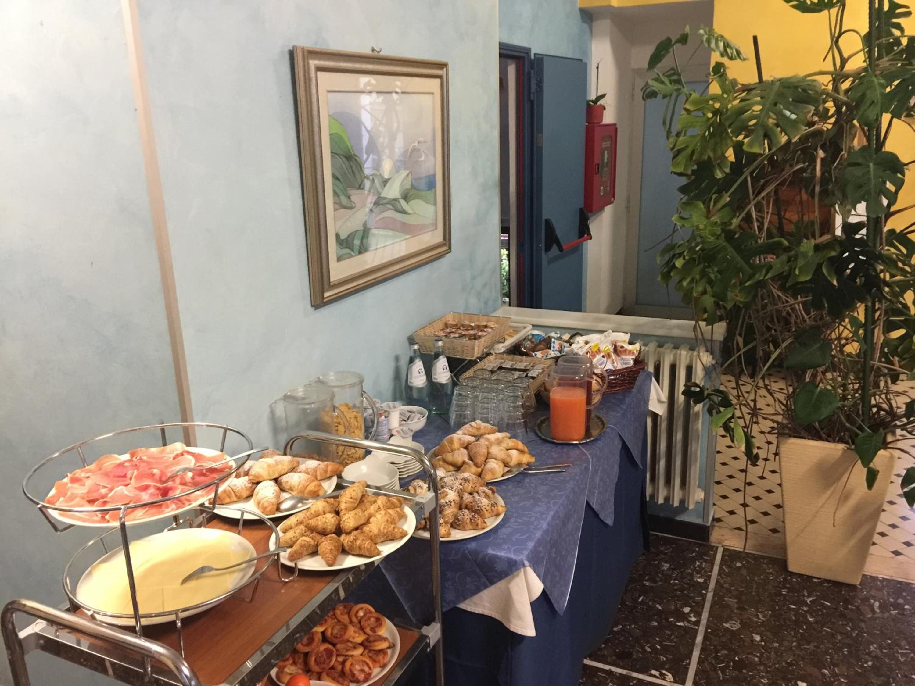 Фото Hotel Athena