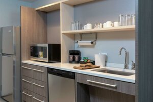 Гостиница Home2 Suites by Hilton Indianapolis Airport