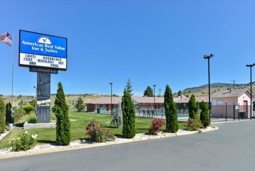 Гостиница Americas Best Value Inn & Suites Klamath Falls в Кламат Фолс