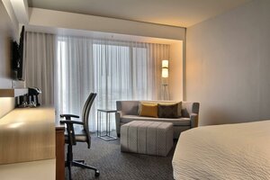 Гостиница Courtyard by Marriott Quebec City
